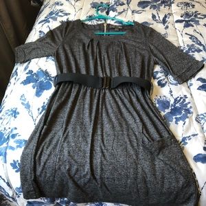 Casual dress w/ belt accessory